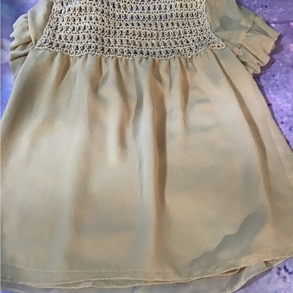 Women’s size medium vertigo short sleeve top/blouse - Picture 8 of 8